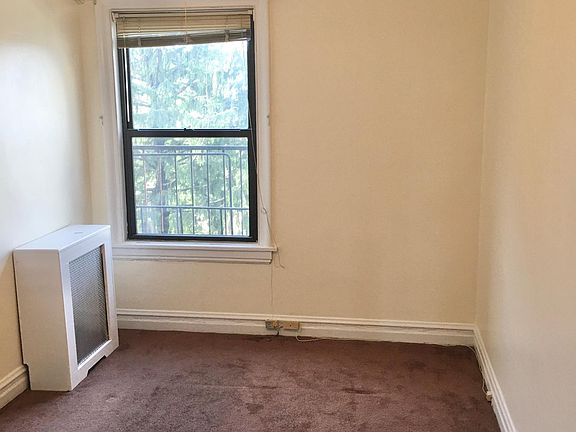 5th image of 37 Sherman Ave #3N