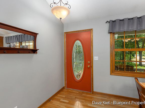 5th image of 3720 Josie Ln