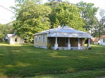 2nd image of 428 Warrick Rd
