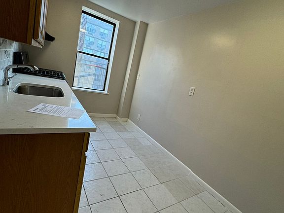 4th image of 6611 Park Ave APT 5F