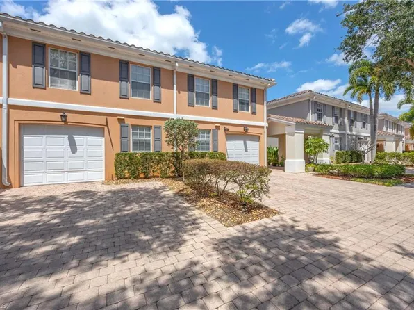 5831 Cove CIR, NAPLES, FL 34119