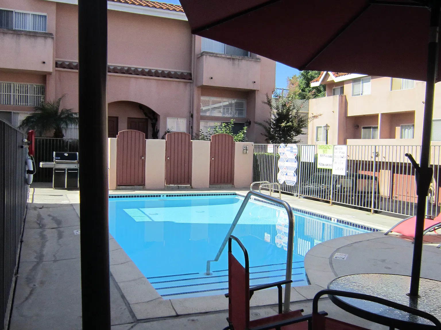 2 bed, 916 sqft, $2,850 — Photo 2