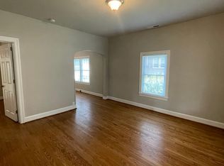 212 N Main St, Holly Springs, NC 27540