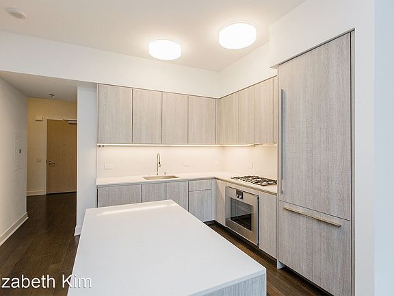 2nd image of 318 Main St #28