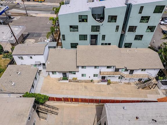 2nd image of 3828 Arizona St