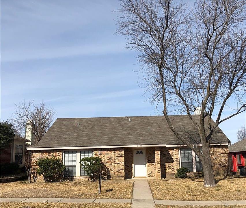 1st image of 2025 Meadowbrook Dr