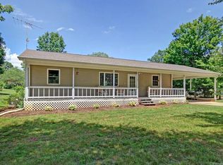 540 N Kelly St, Statesville, NC 28677