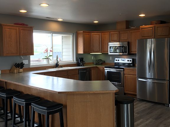 2nd image of 2345 Canyon Hills Dr