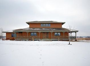 2409 Valley View Rd, Kewaskum, WI 53040