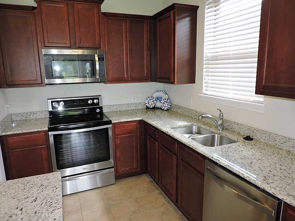 4th image of 15711 Stone House Dr