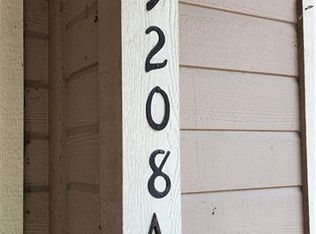 9208A Oak St, Kansas City, MO 64114