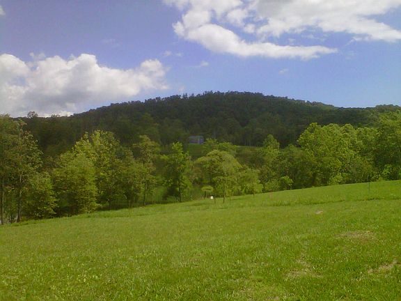 3rd image of Emerald Green Way