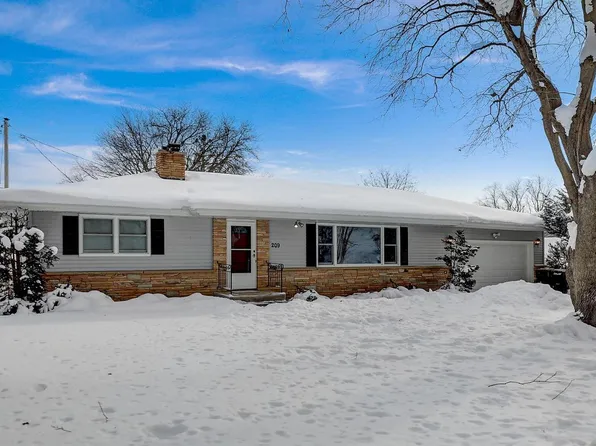 209 Hill Street, Deforest, WI 53532