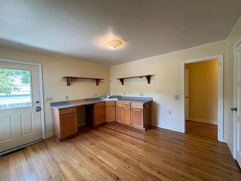 730 3rd Ave — Photo 14