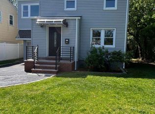 48 Opal St, Elmont, NY 11003