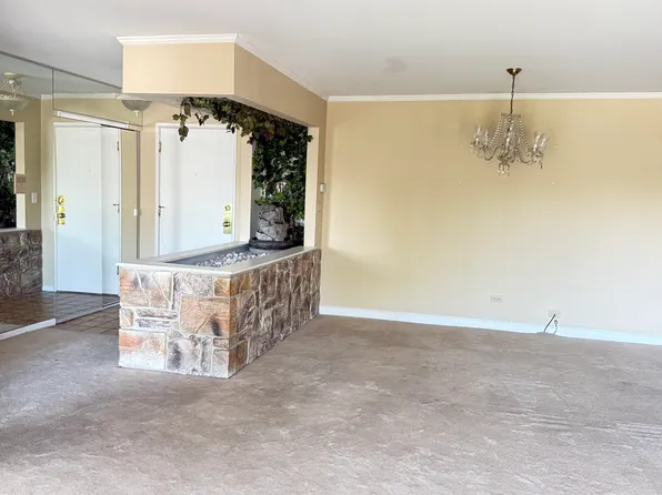 1311 S Finley Rd, Lombard, IL 60148