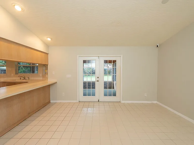 1236 Buffing Cir SE — Photo 16