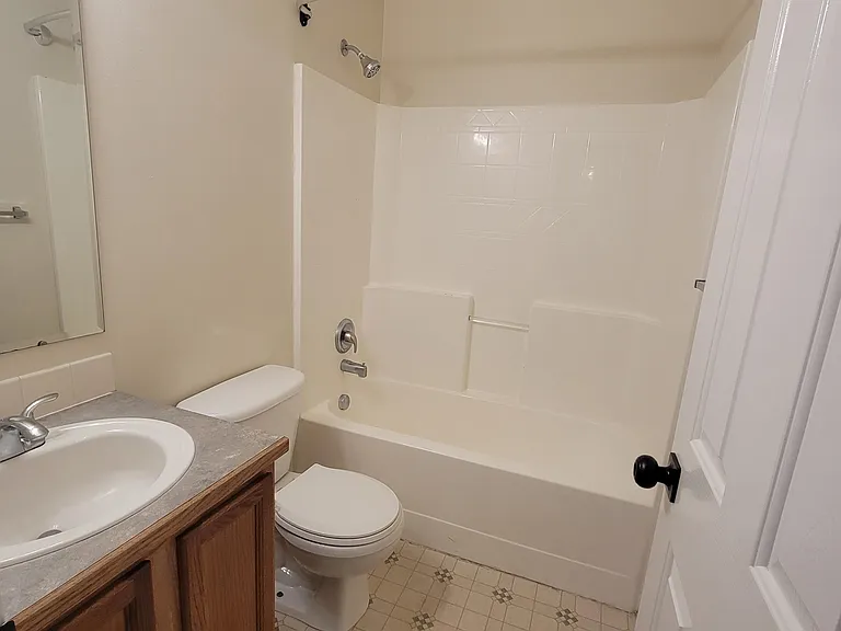 2513 W Grouse Ave — Photo 11