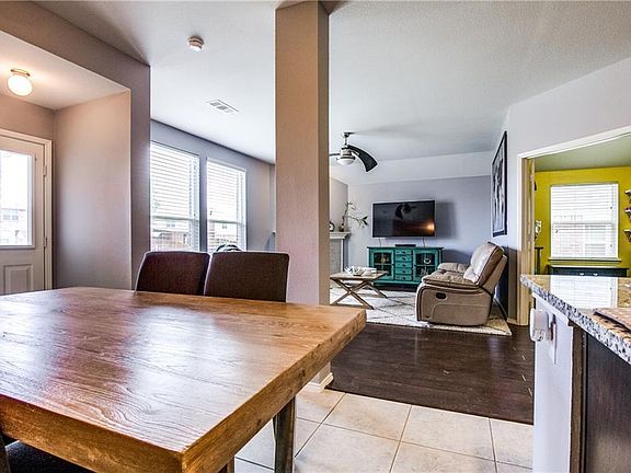 5th image of 1725 Wildflower Ln