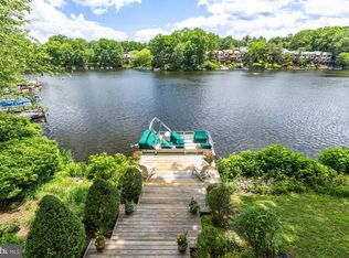 2146 Owls Cove Ln, Reston, VA 20191