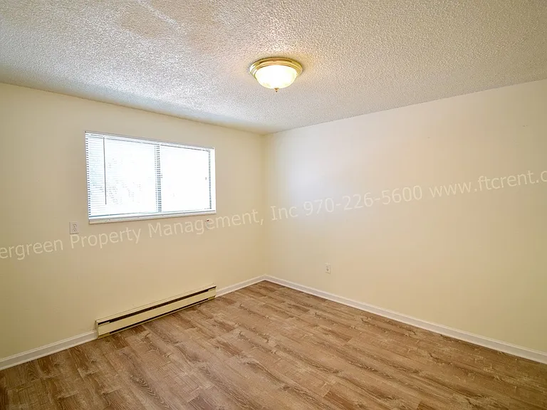 1244 Maple St — Photo 12