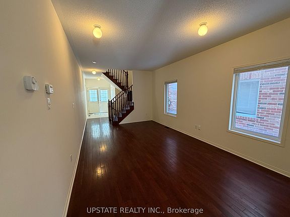 2nd image of 105 Heartview Rd