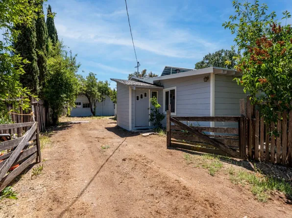 2025 Valley Road, Willits, CA 95490
