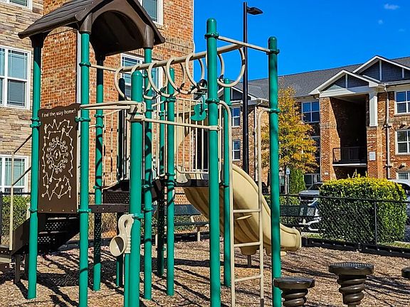 5th image of 1000 Avalon Chase Cir #1204