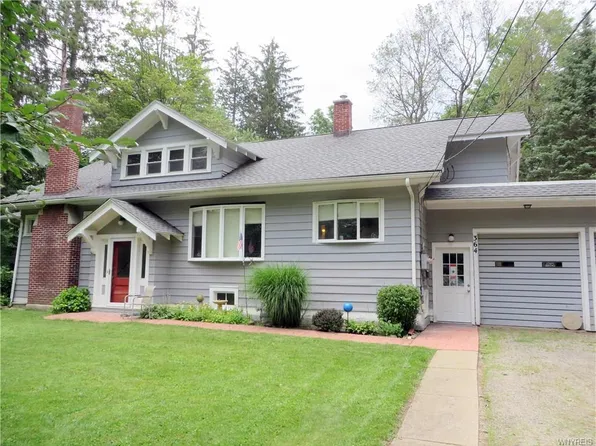 (undisclosed Address), East Aurora, NY 14052