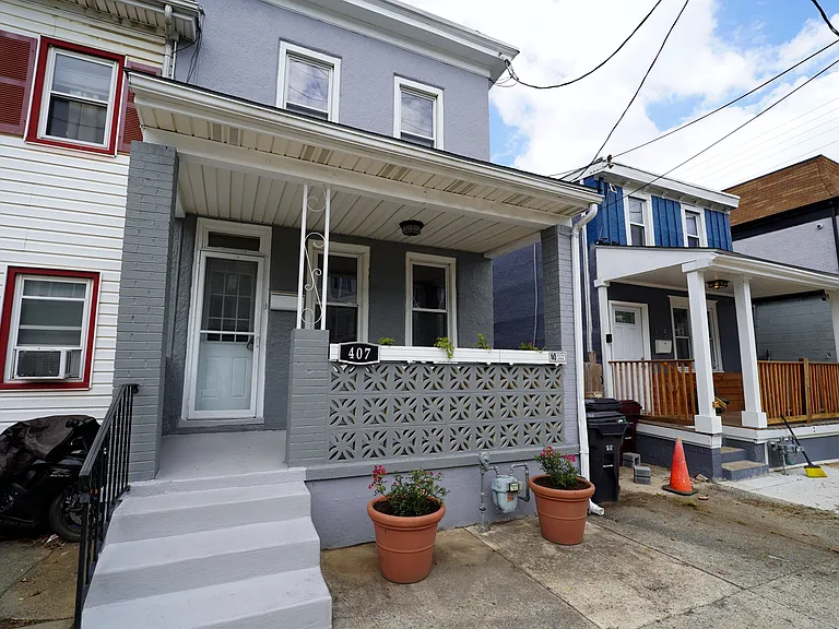 407 S Claymont St — Photo 10