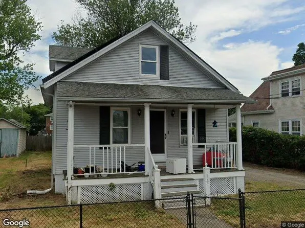 133 Hanover Ave, Pawtucket, RI 02861