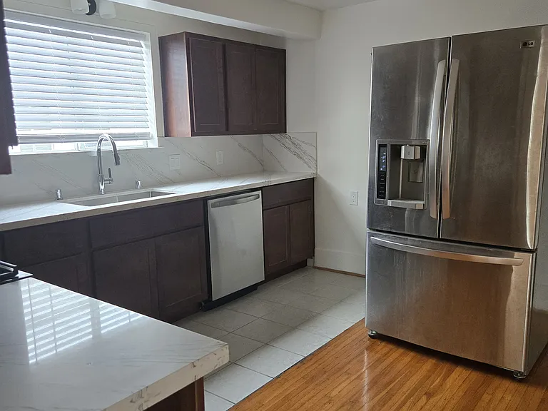 1162 4th Ave — Photo 3