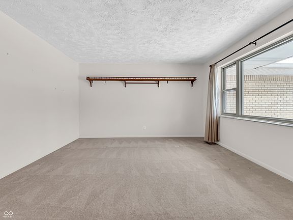 5th image of 313 Crosby Dr