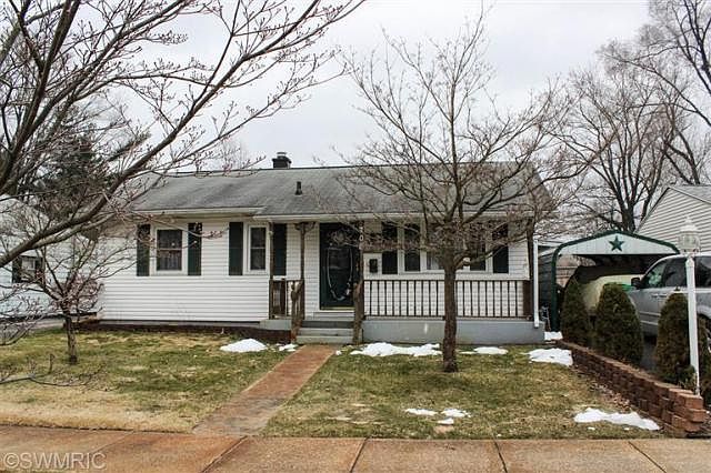 1st image of 708 Alma St