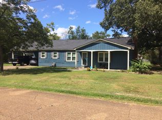 811 4th Ave S, Amory, MS 38821
