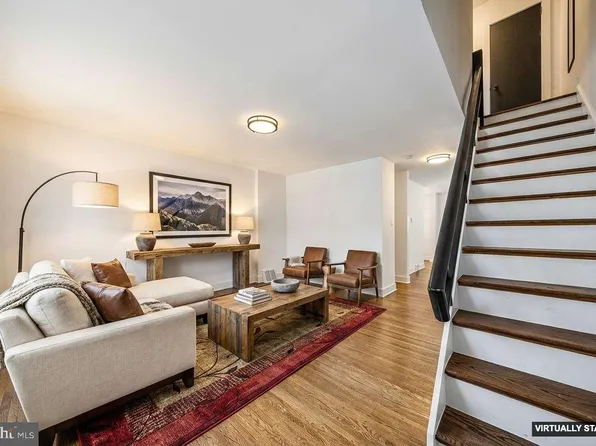 354 Krams Ave, Philadelphia, PA 19128