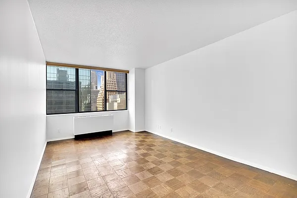 Rented by Cooper & Cooper Real Estate | media 14