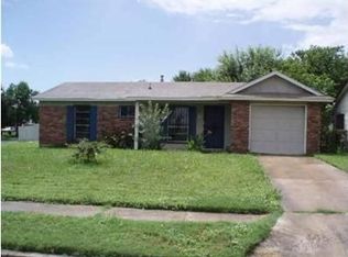 215 Lynhaven Dr, San Antonio, TX 78220