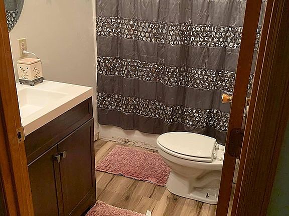 3rd image of 101 Heartland Cir
