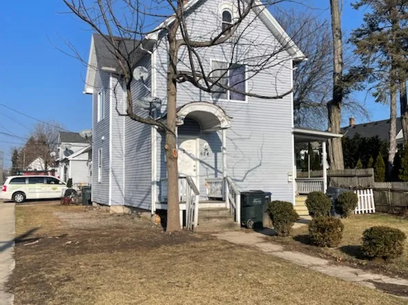 624 Glen Rock Ave APT 1, Waukegan, IL 60085