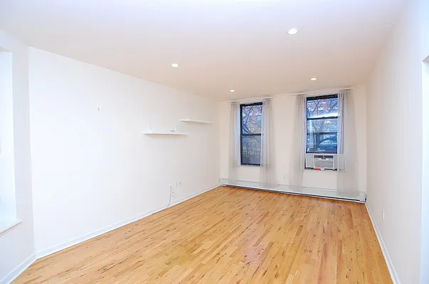 Rented by Bohemia Realty Group | media 2