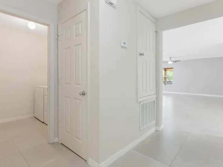 4602 Harvest Row Ln — Photo 22
