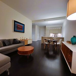 300 E 23rd St APT 3C, New York, NY, 10010