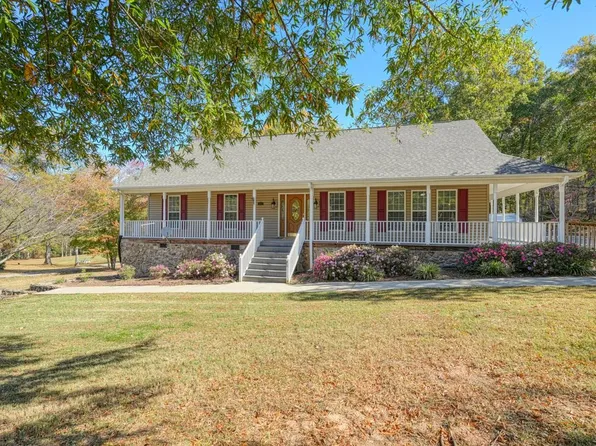245 Gaston Dr, Reidville, SC 29375