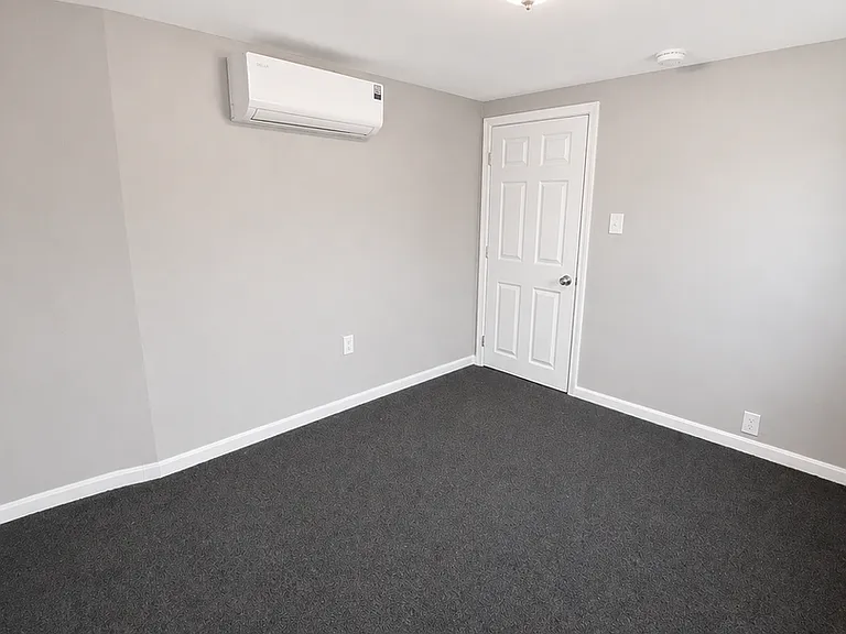 6600 Detroit Ave — Photo 11