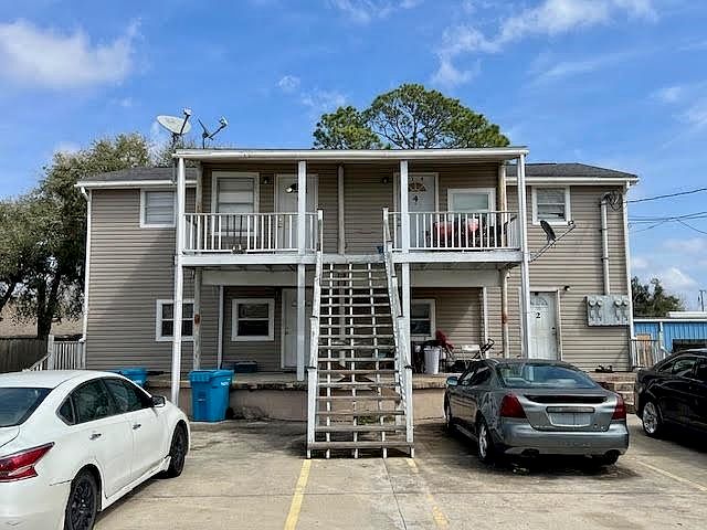 1st image of 205 Neptune St #4