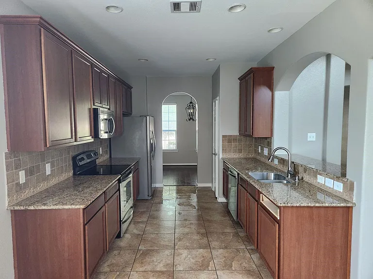 20676 Oakhurst Meadows Dr — Photo 12