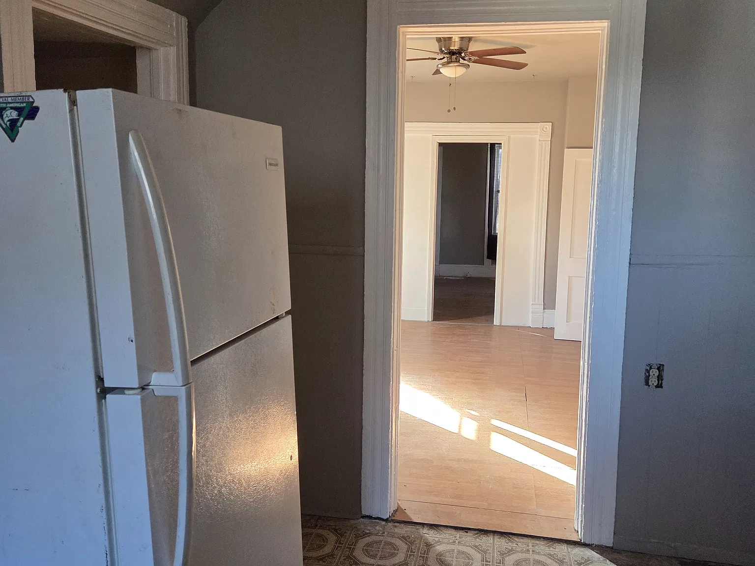 2 bed, 1628 sqft, $900 — Photo 2
