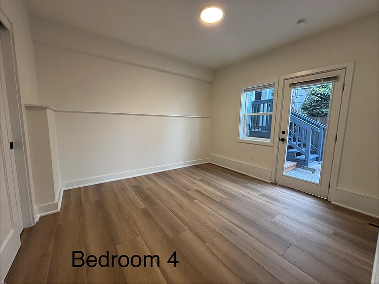 2711-2713 Harrison St — Photo 18