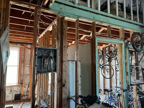 jersey-city-new-jersey-352314854 picture